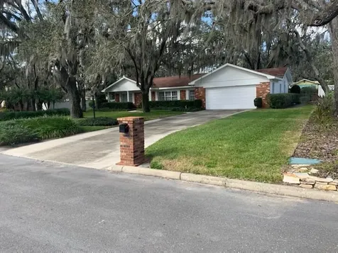 412 Fern Cliff Avenue Temple Terrace FL 33617