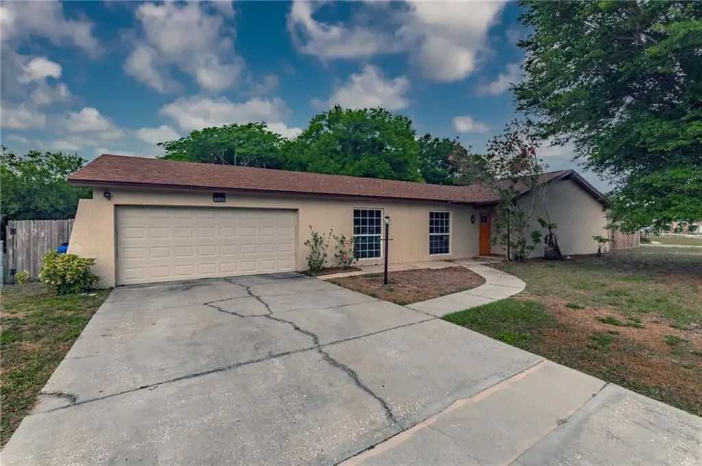 258 Van Gogh Circle Brandon FL 33511
