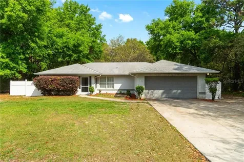 9 Malauka Run Court Ocklawaha FL 32179