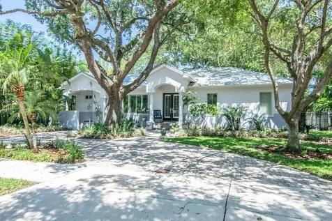 3306 S Shamrock Road Tampa FL 33629