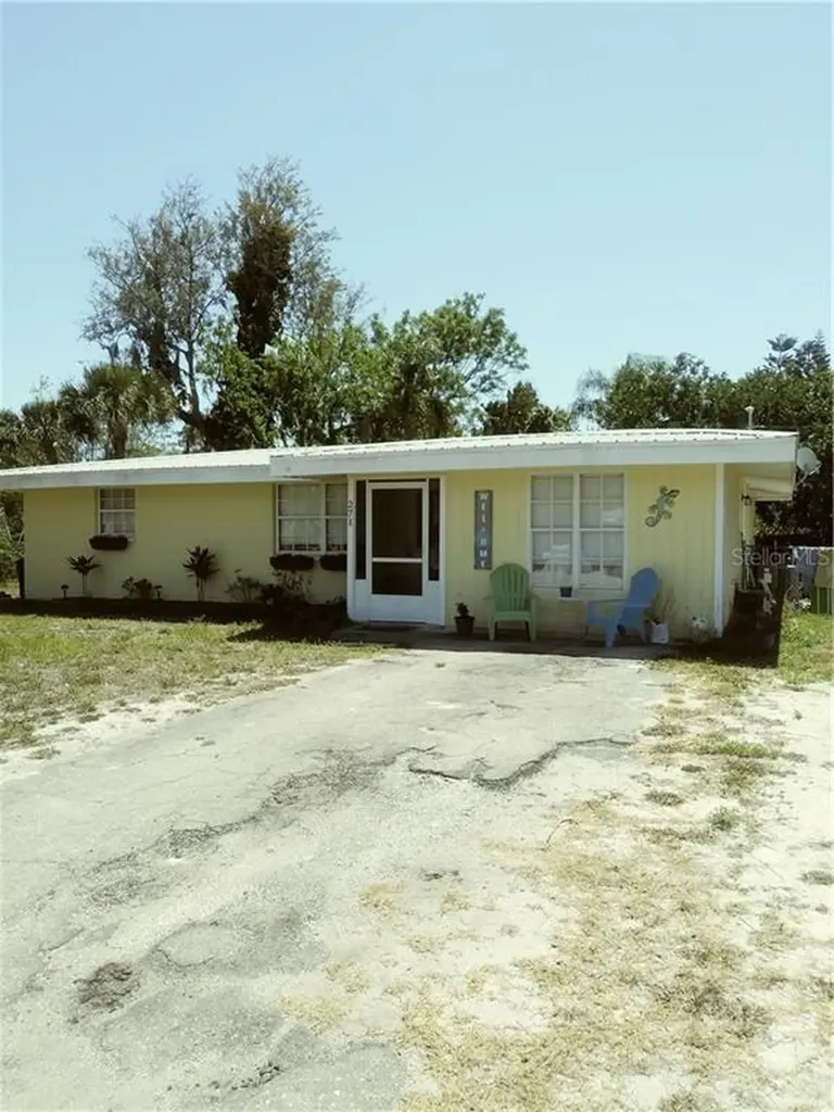 271 Lakeview Lane Englewood FL 34223