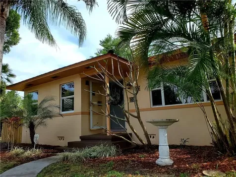 4738 15th Avenue N St Petersburg FL 33713
