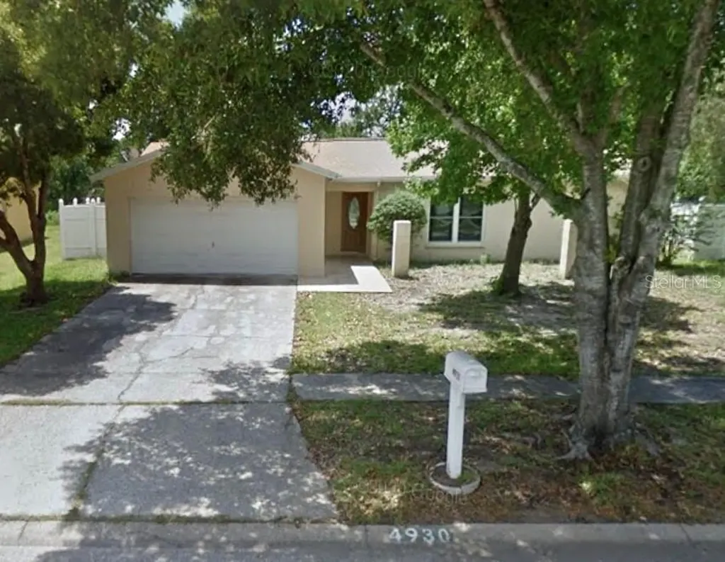 4930 Oakshire Drive Tampa FL 33625