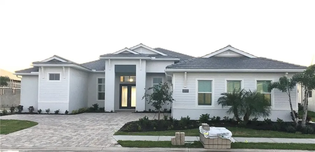 17777 Lucaya Drive Bradenton FL 34202