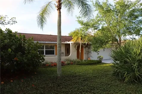 372 Lantana Avenue Sarasota FL 34243