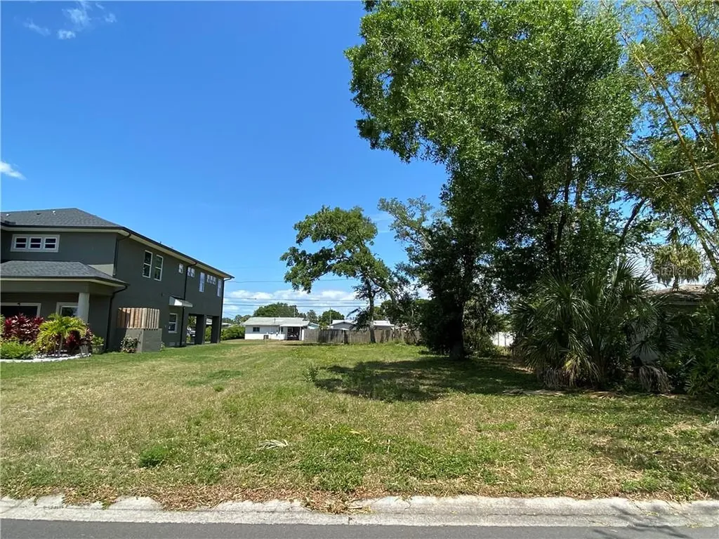 721 89th Avenue N St Petersburg FL 33702