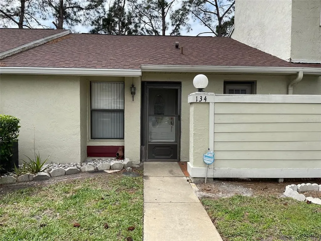 134 Pine Island Circle Kissimmee FL 34743