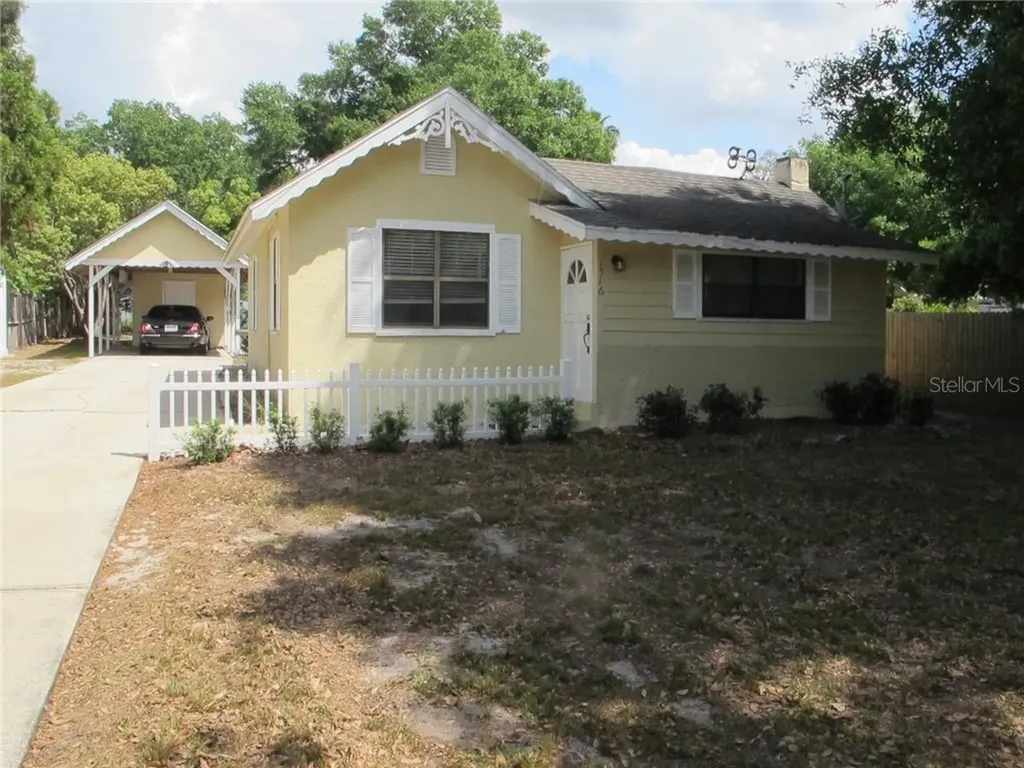 1516 N Alexander Street Mount Dora FL 32757