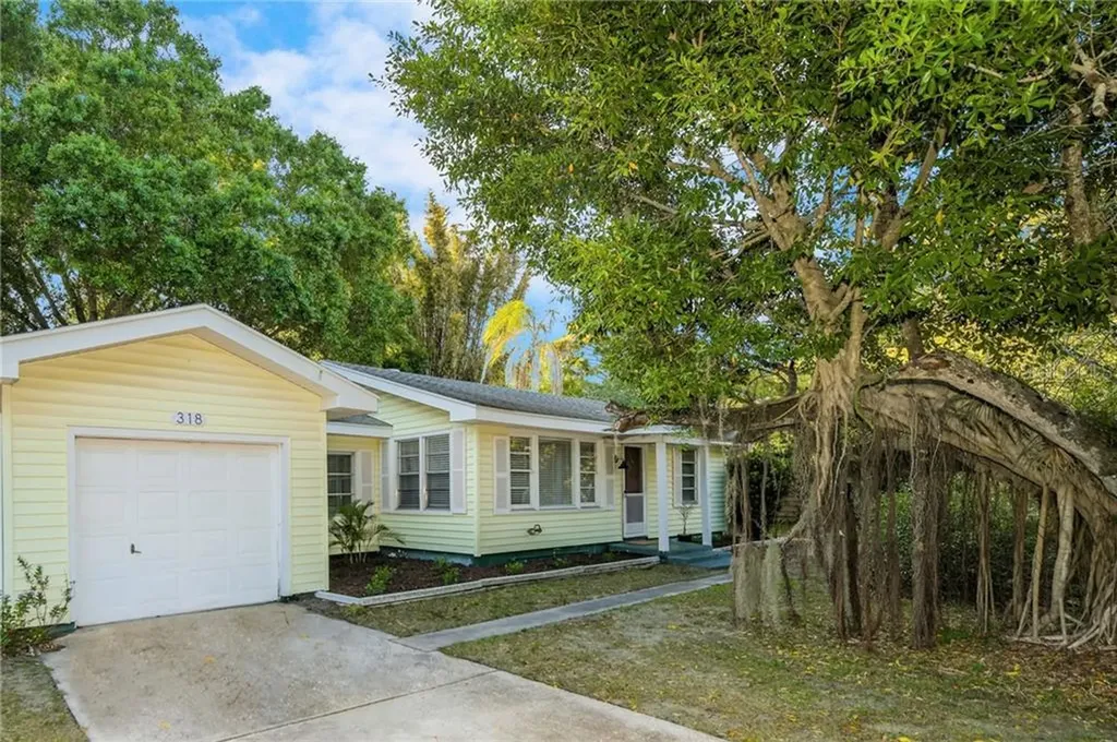 318 S Shade Avenue Sarasota FL 34237