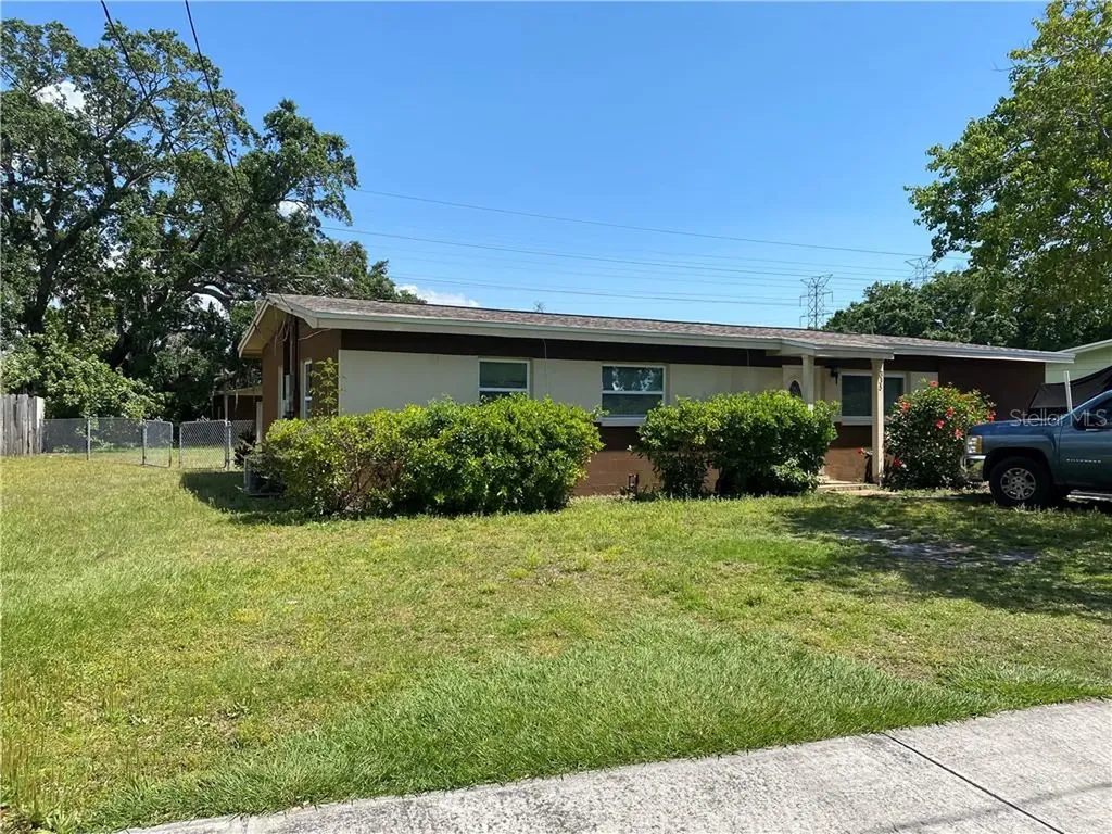 335 Country Club Drive Oldsmar FL 34677