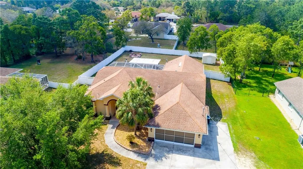 10340 Desert Sparrow Avenue Weeki Wachee FL 34613