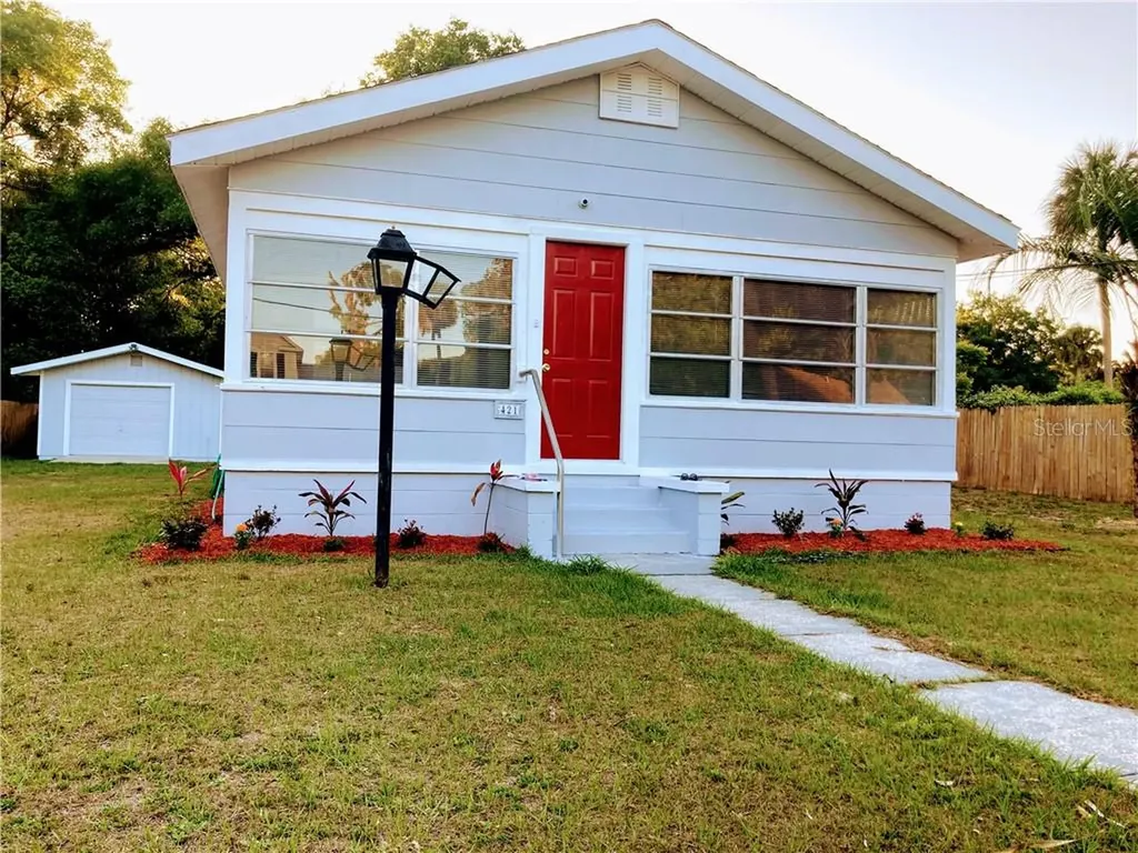421 N Thorpe Avenue Orange City FL 32763