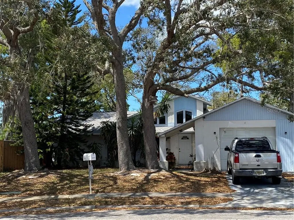 2437 Morning Glory Court Holiday FL 34691