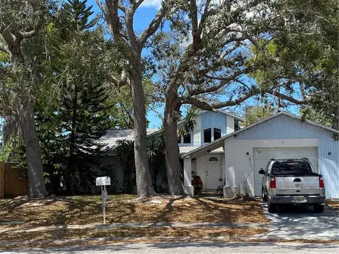 2437 Morning Glory Court Holiday FL 34691