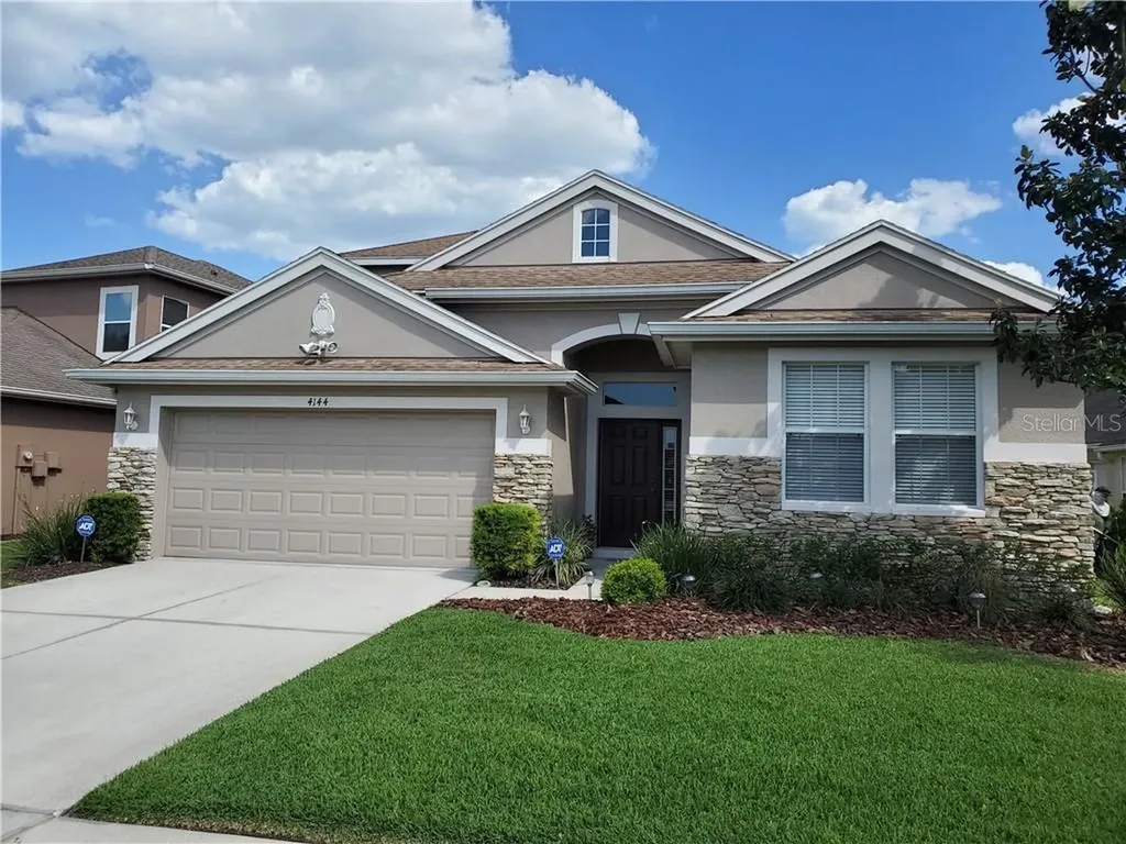 4144 Knollpoint Drive Wesley Chapel FL 33544