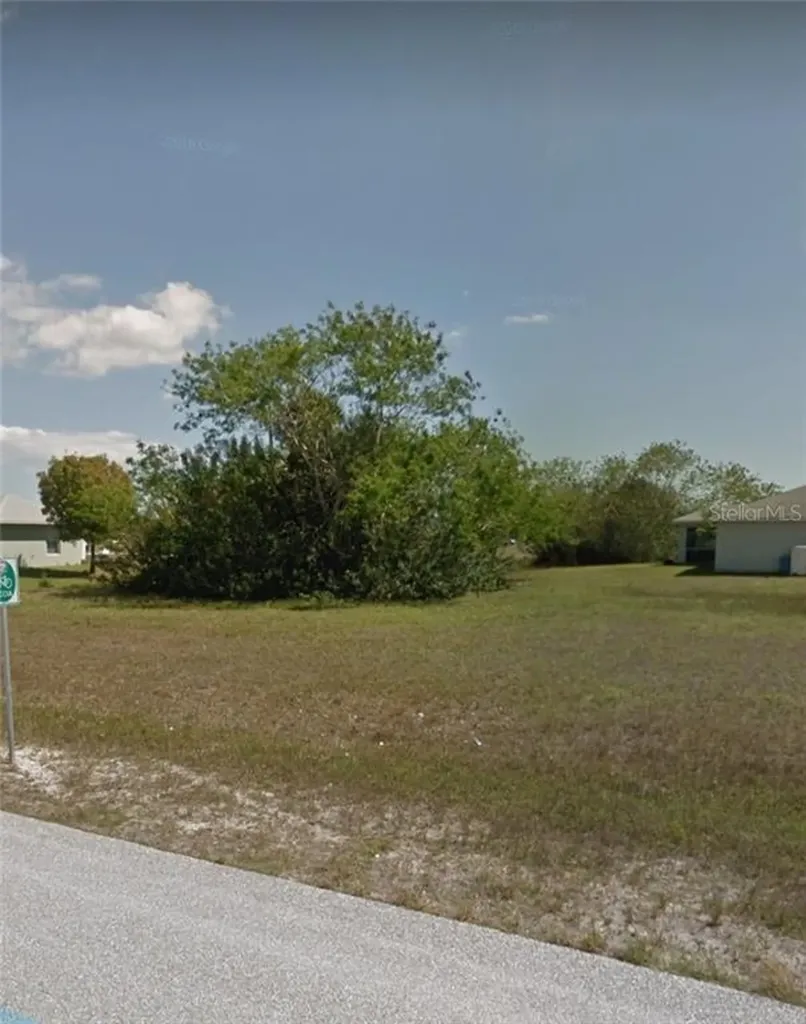 1523 Nelson Road N Cape Coral FL 33993