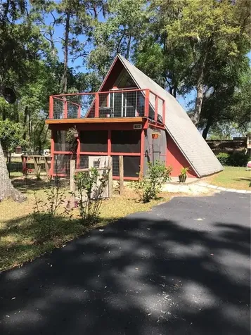 17089 SE 61st Place Ocklawaha FL 32179