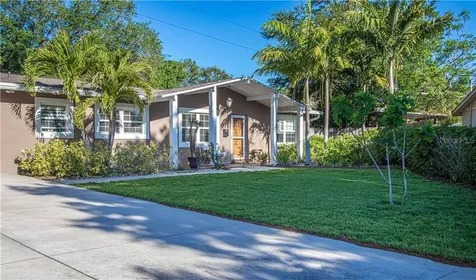 7864 15th Way N St Petersburg FL 33702