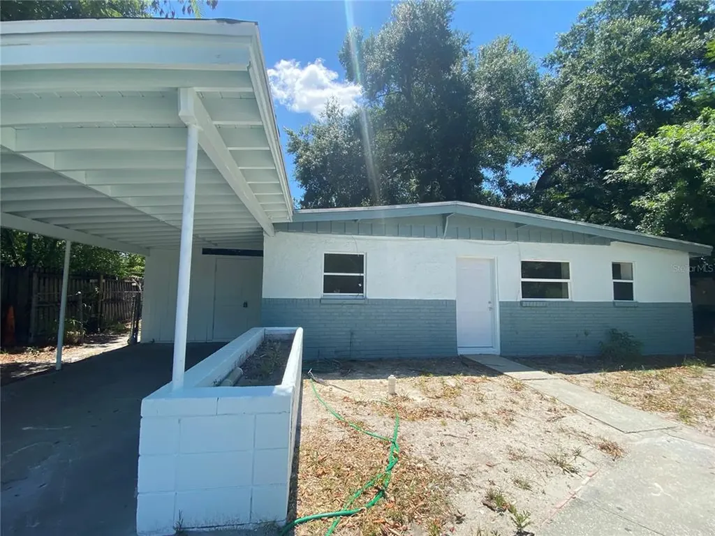 2217 Corliss Drive Orlando FL 32808