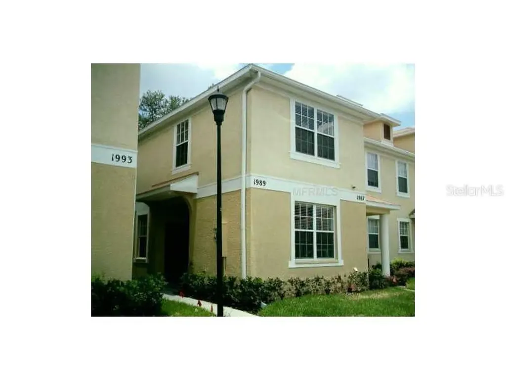 1989 Fiesta Ridge Court Tampa FL 33604