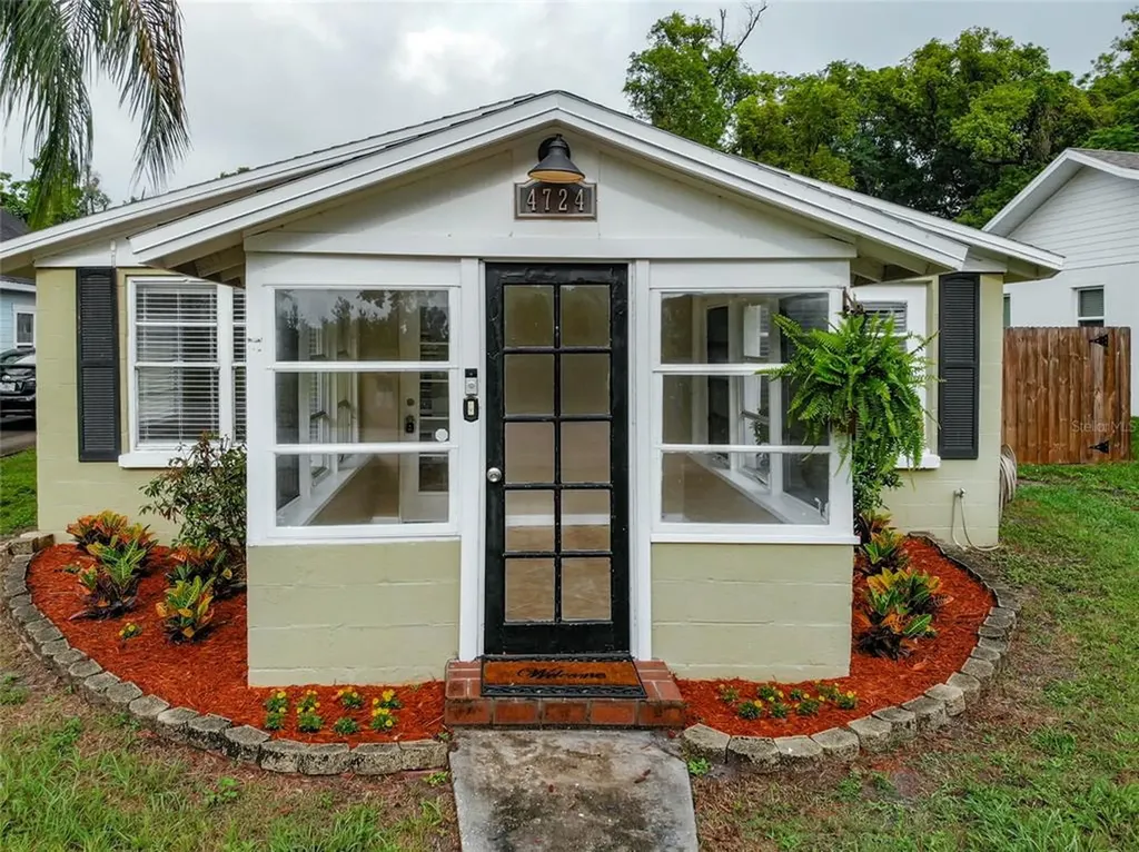 4724 Goddard Avenue Orlando FL 32804