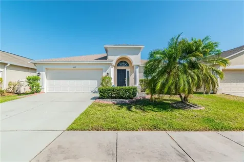31127 Whinsenton Drive Wesley Chapel FL 33543