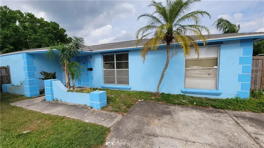 6401 Vineyard Court Tampa FL 33634