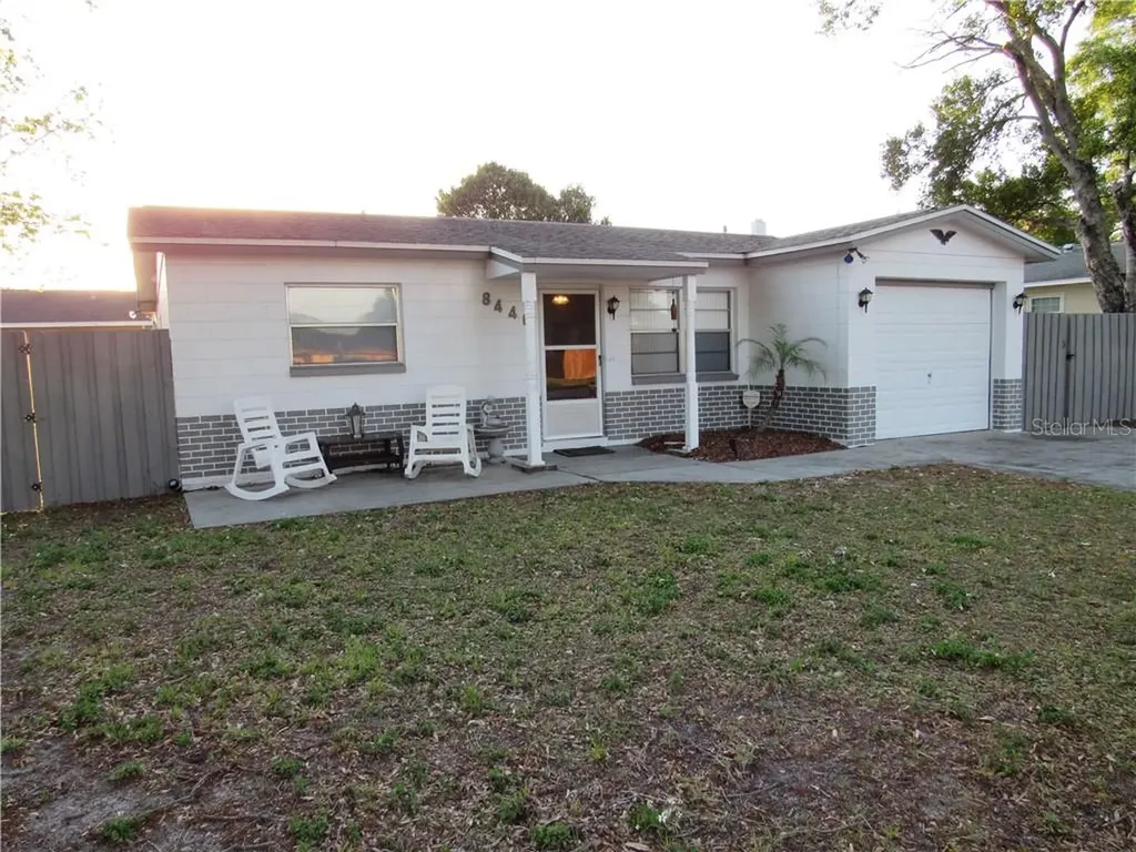 8446 5th Street N St Petersburg FL 33702