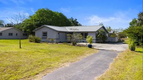 1261 Mustang Street Nokomis FL 34275