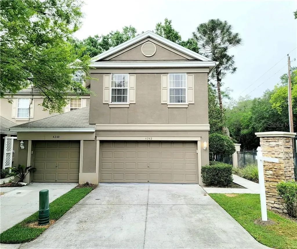 4242 Bismarck Palm Drive Tampa FL 33610