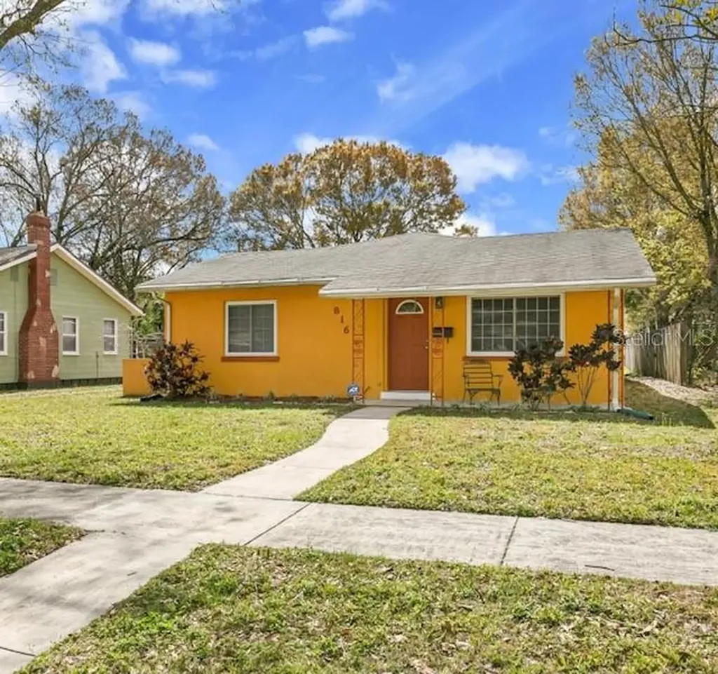 816 43rd Avenue N St Petersburg FL 33703