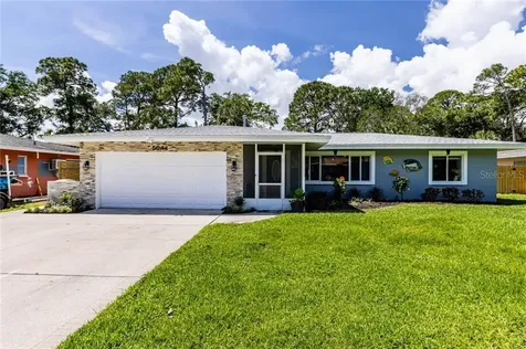 5044 Huntington Street NE St Petersburg FL 33703