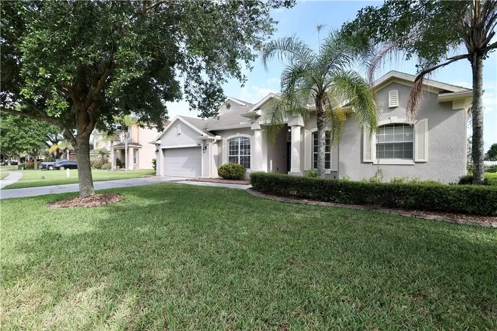 4877 Fells Cove Avenue Kissimmee FL 34744