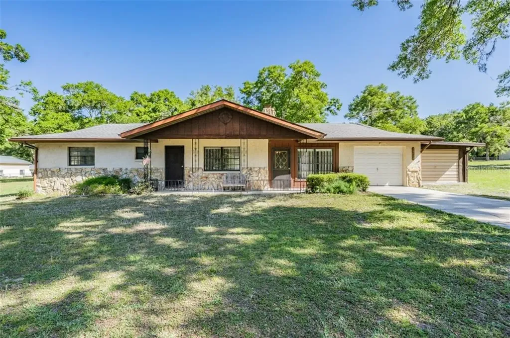 25061 Rattler Lane Brooksville FL 34601