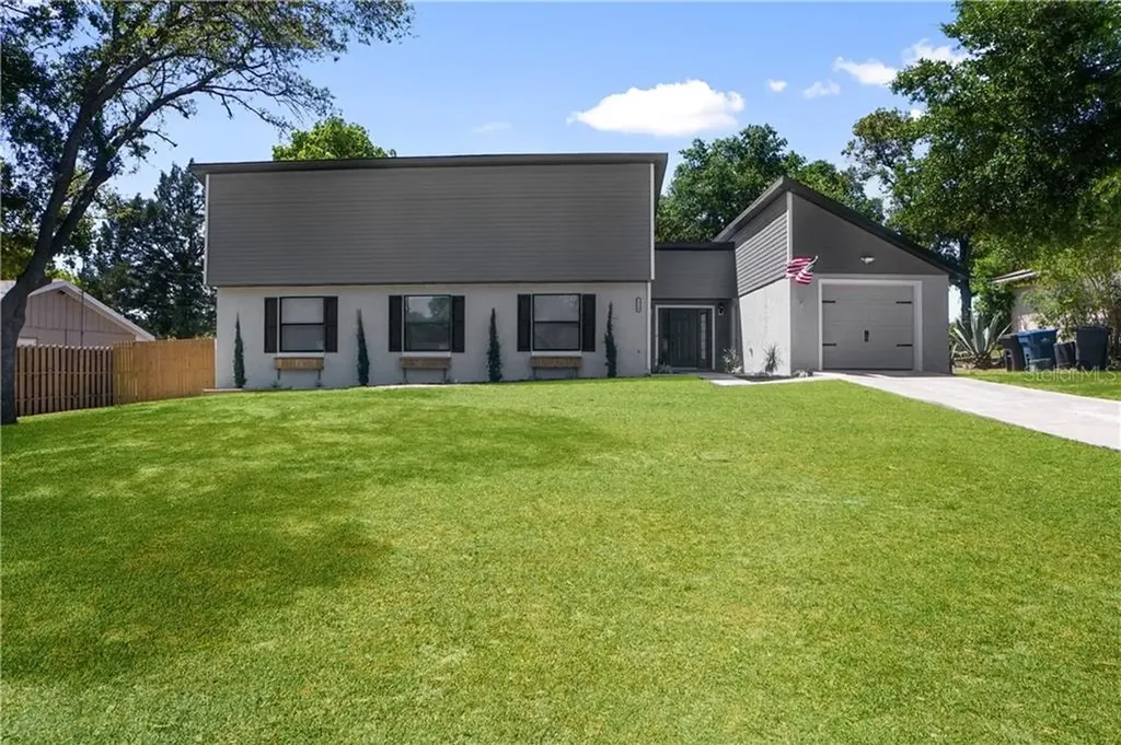 1114 Cari Place Deland FL 32720