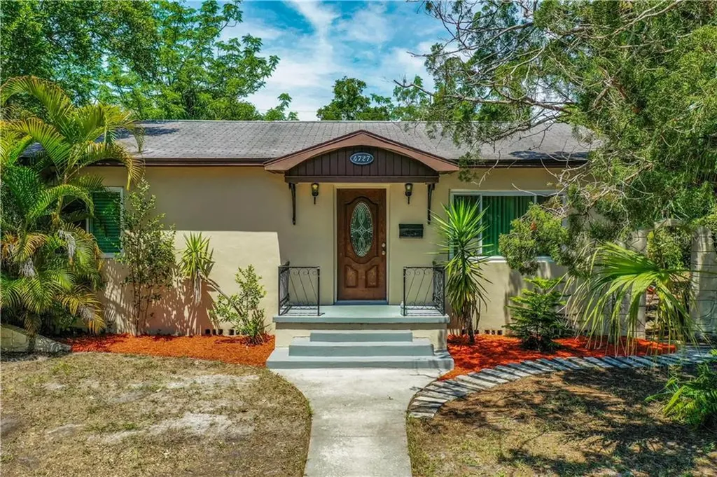 4727 9th Avenue N St Petersburg FL 33713
