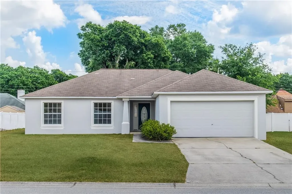 5302 English Drive Lakeland FL 33812