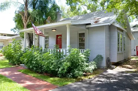 130 17th Avenue N St Petersburg FL 33704