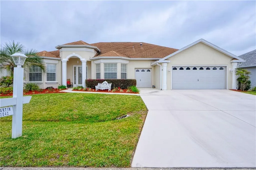 2042 NW 57th Court Ocala FL 34482