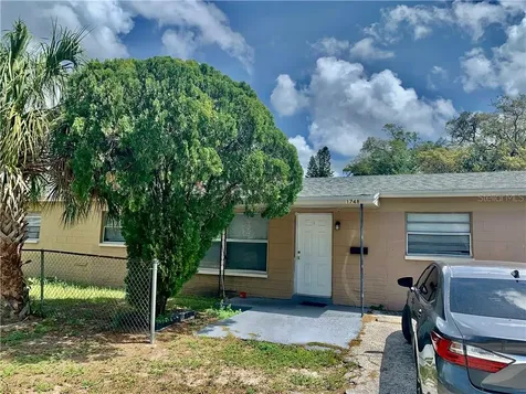 1748 38th Street S St Petersburg FL 33711