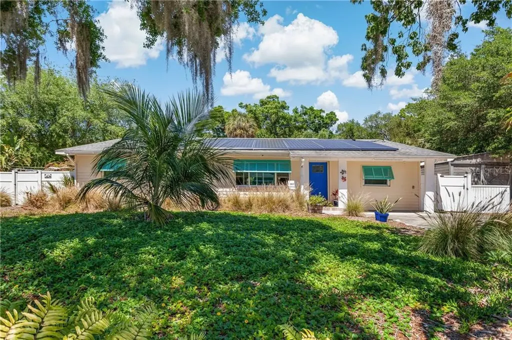 2827 51st Avenue S St Petersburg FL 33712