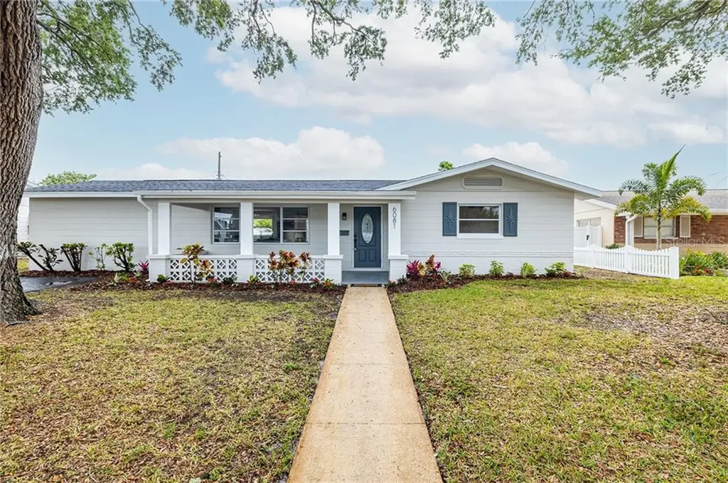 6081 29th Avenue N St Petersburg FL 33710