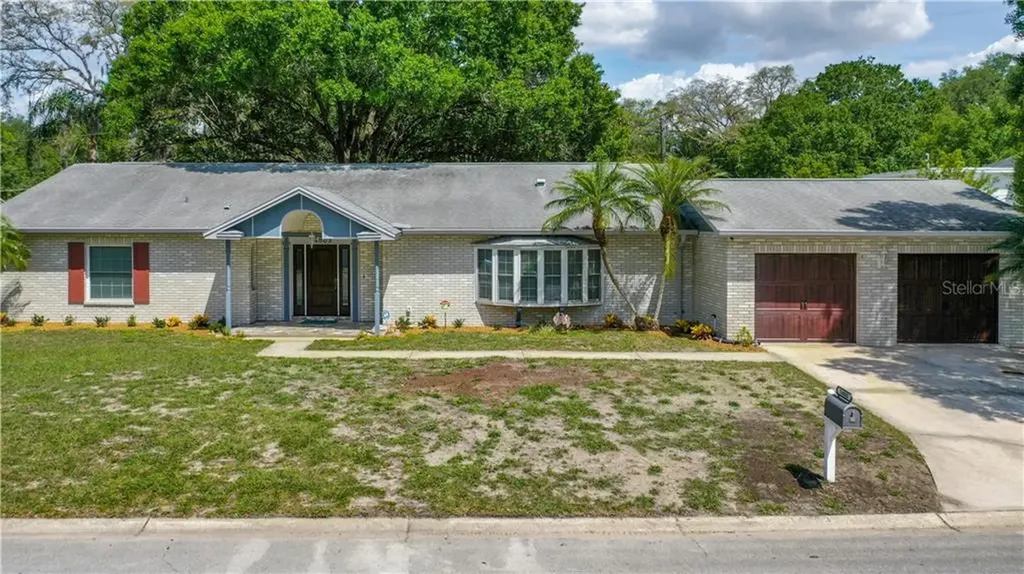 14803 Carnation Drive Tampa FL 33613