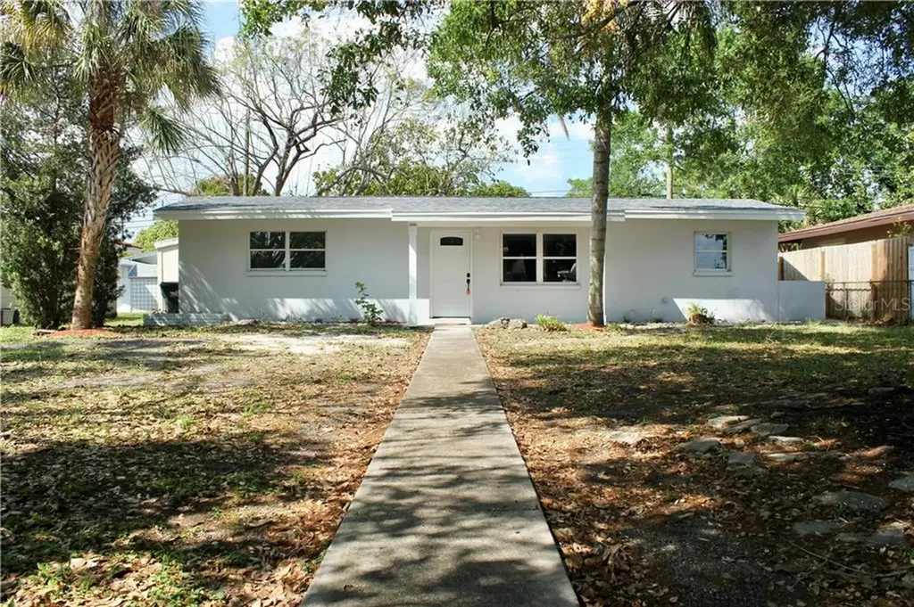 3277 49th Avenue N St Petersburg FL 33714