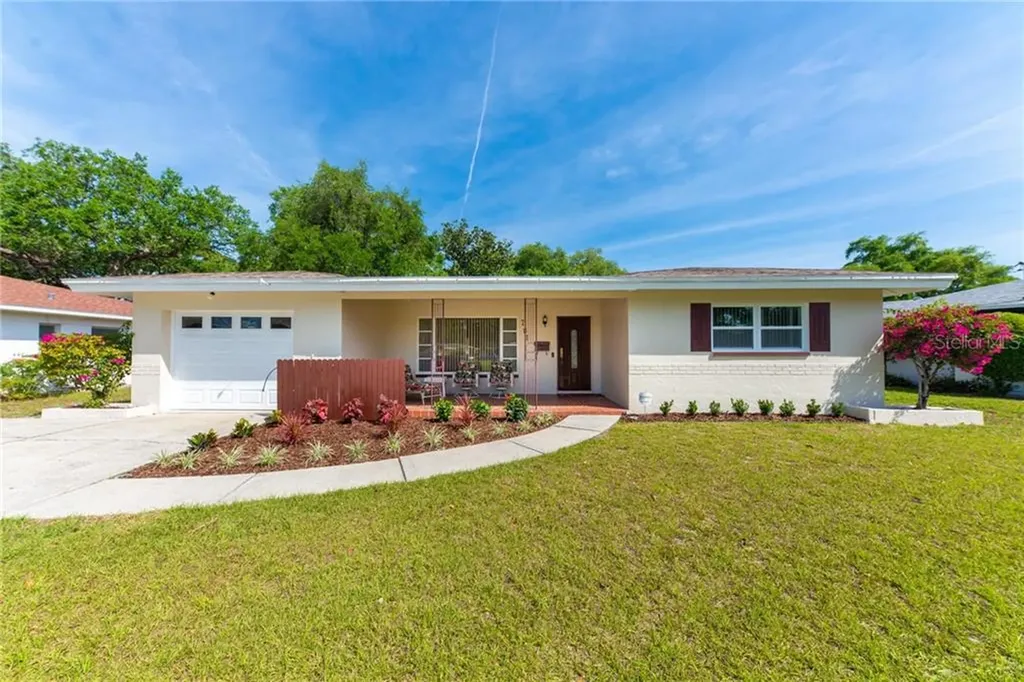 781 58th Avenue S St Petersburg FL 33705