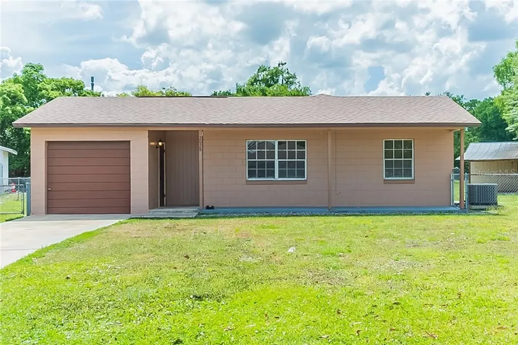 2028 Valencia Circle Kissimmee FL 34741