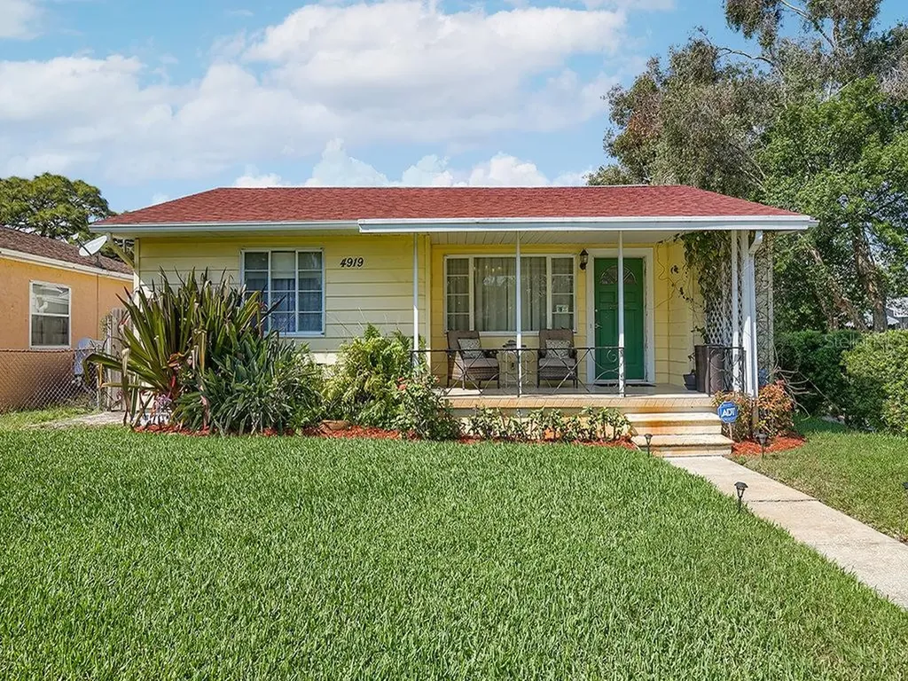 4919 29th Avenue N St Petersburg FL 33710