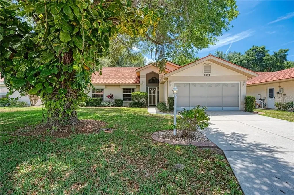 8503 Creekview Lane Englewood FL 34224