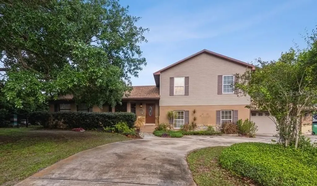 1364 Worthington Drive Deltona FL 32738