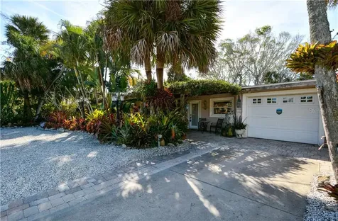 338 Avenida Milano Sarasota FL 34242